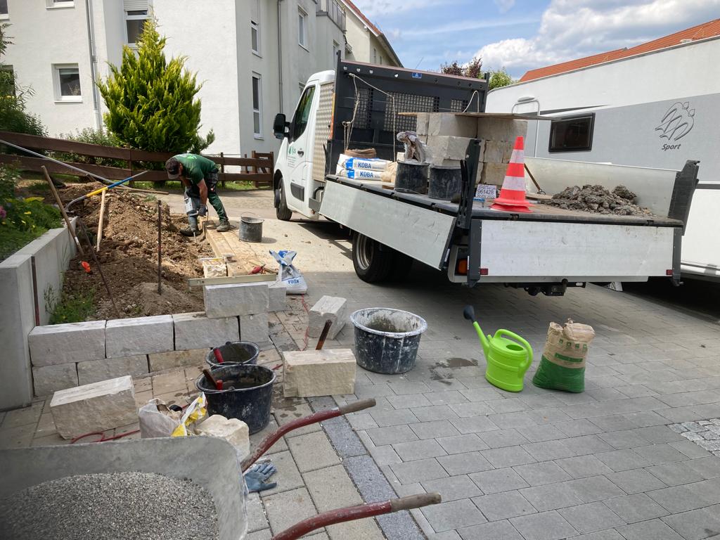 Vorbereitungsarbeiten Vorgarten